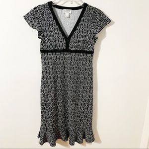 Ann Taylor LOFT Cap Sleeve Dress Ruffled Hem Empire Waistline Invisible Zipper